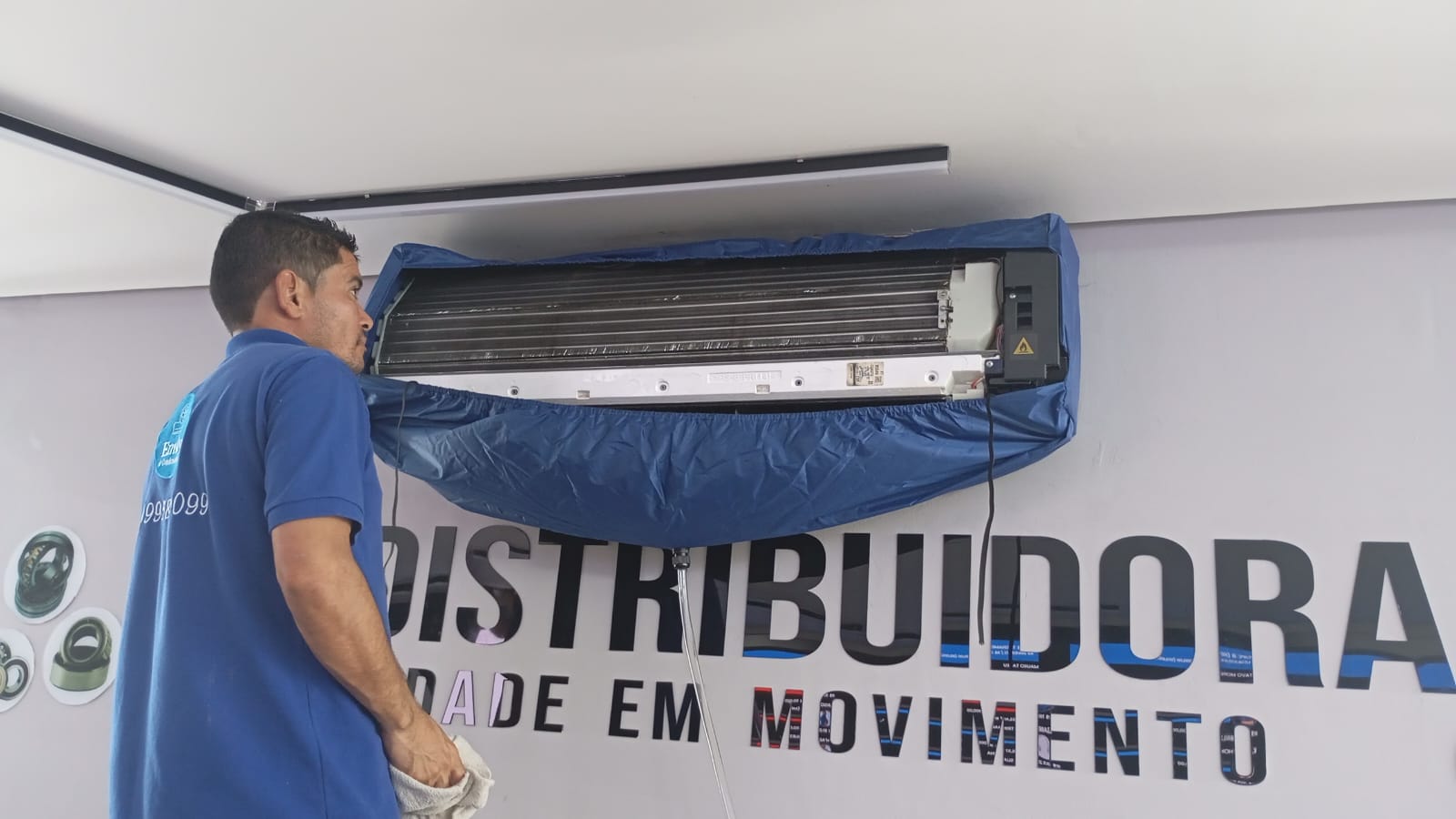 Instalação de ar-condicionado feita por técnico certificado